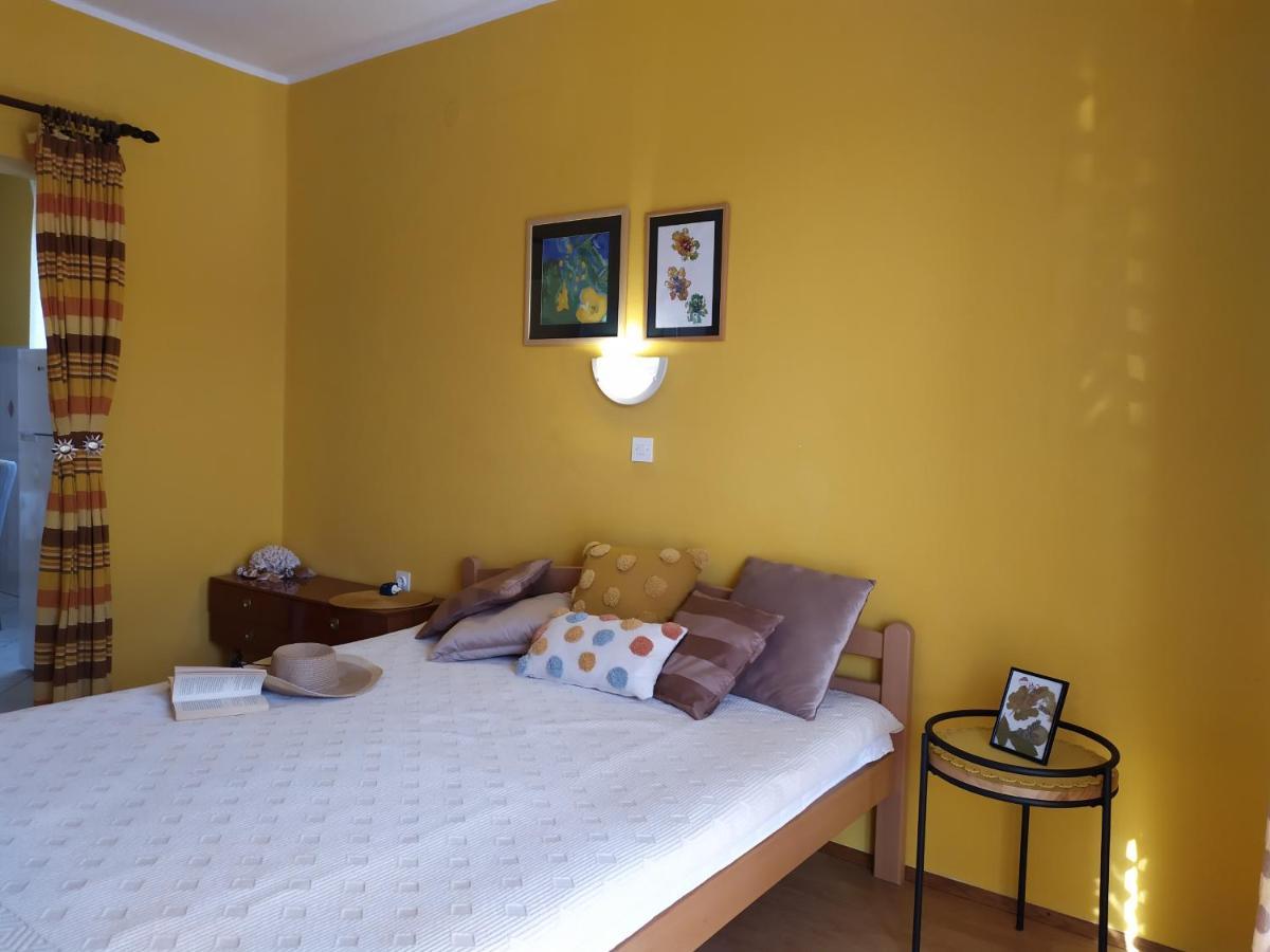 Cozy Apartments Danica Novalja With Terrace - First Floor ภายนอก รูปภาพ