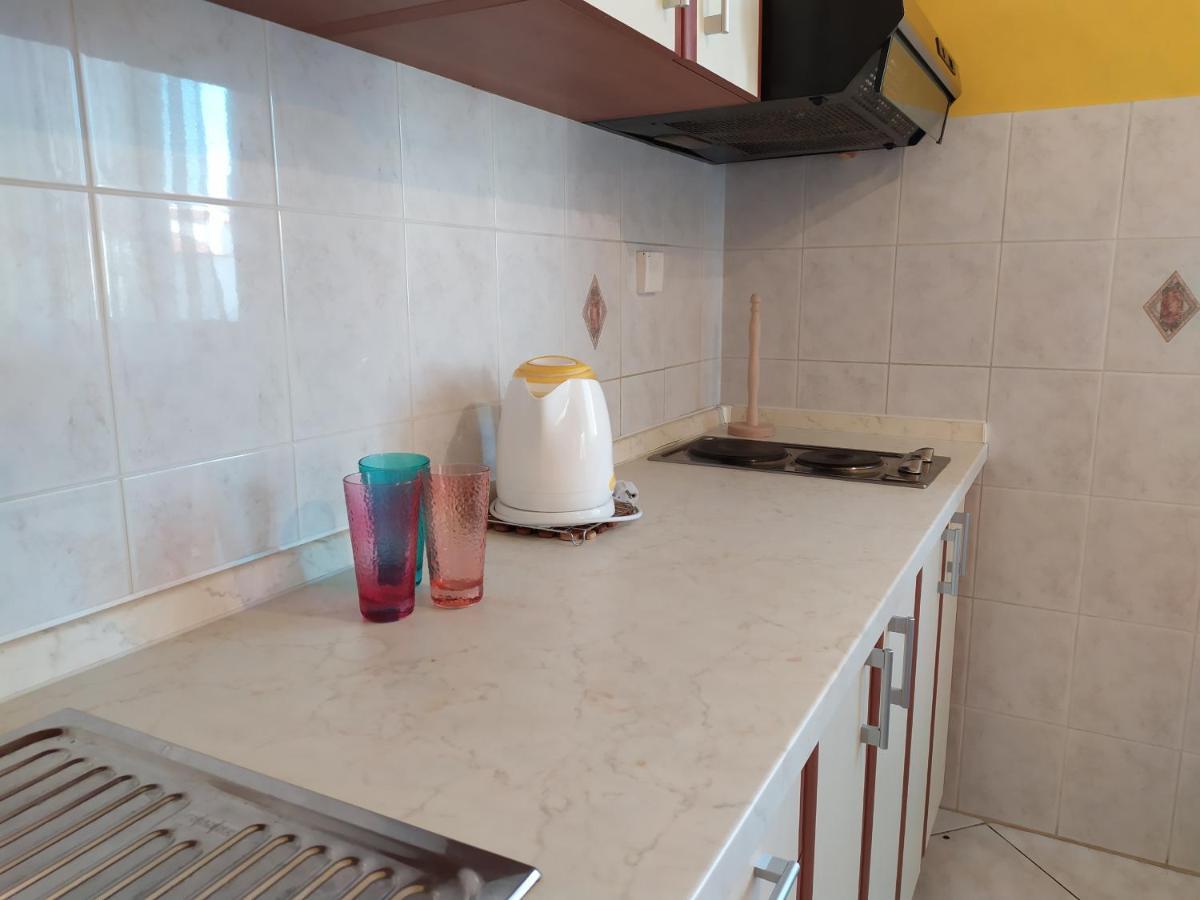 Cozy Apartments Danica Novalja With Terrace - First Floor ภายนอก รูปภาพ