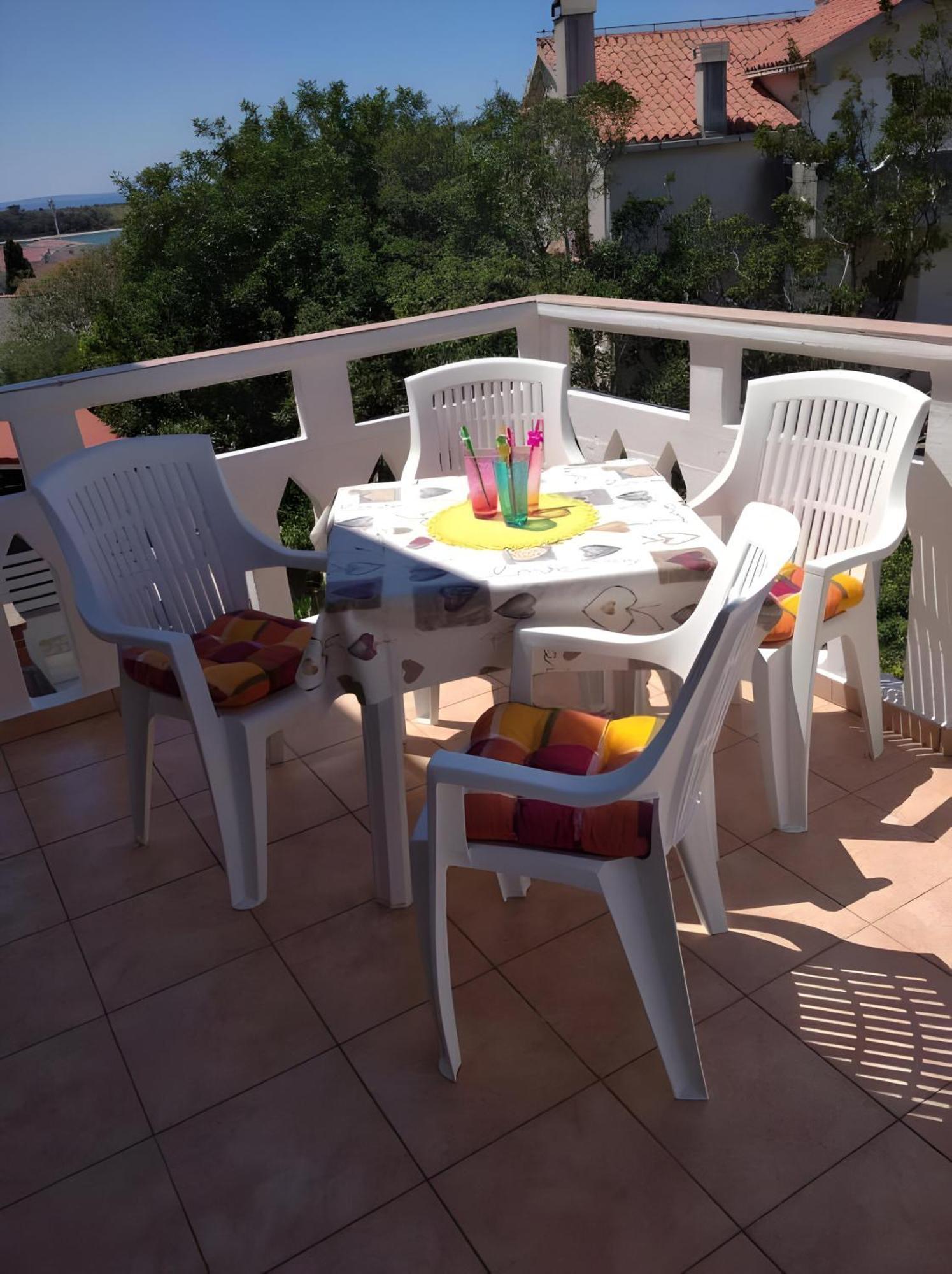 Cozy Apartments Danica Novalja With Terrace - First Floor ภายนอก รูปภาพ